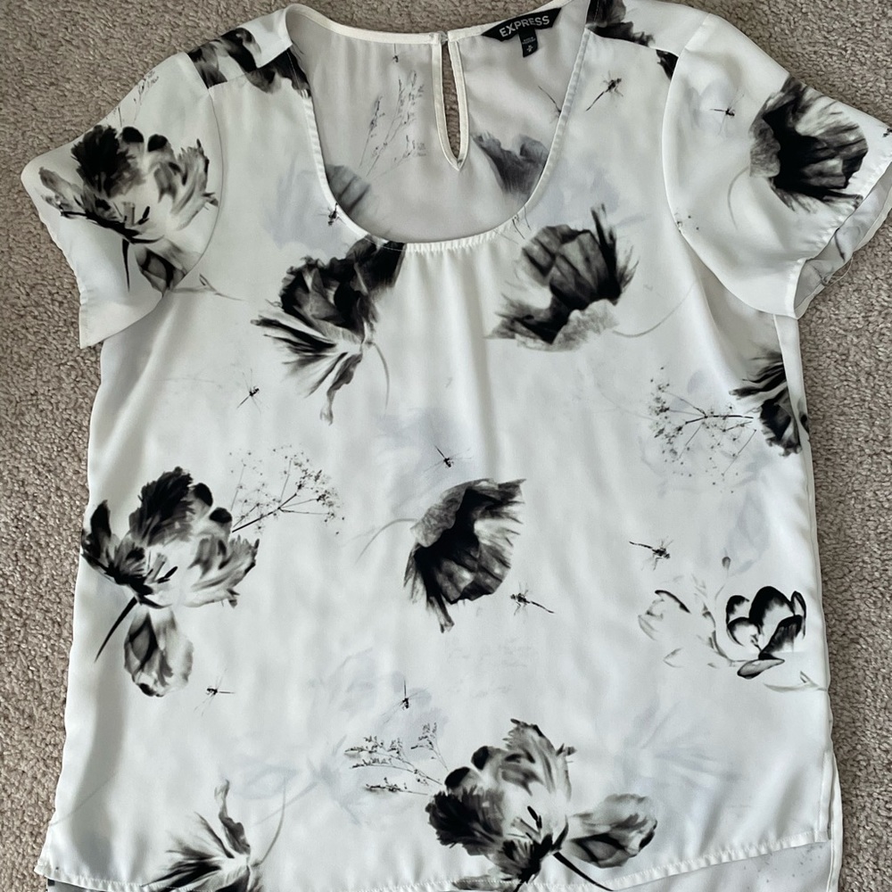 White Express Shirt with black flowers